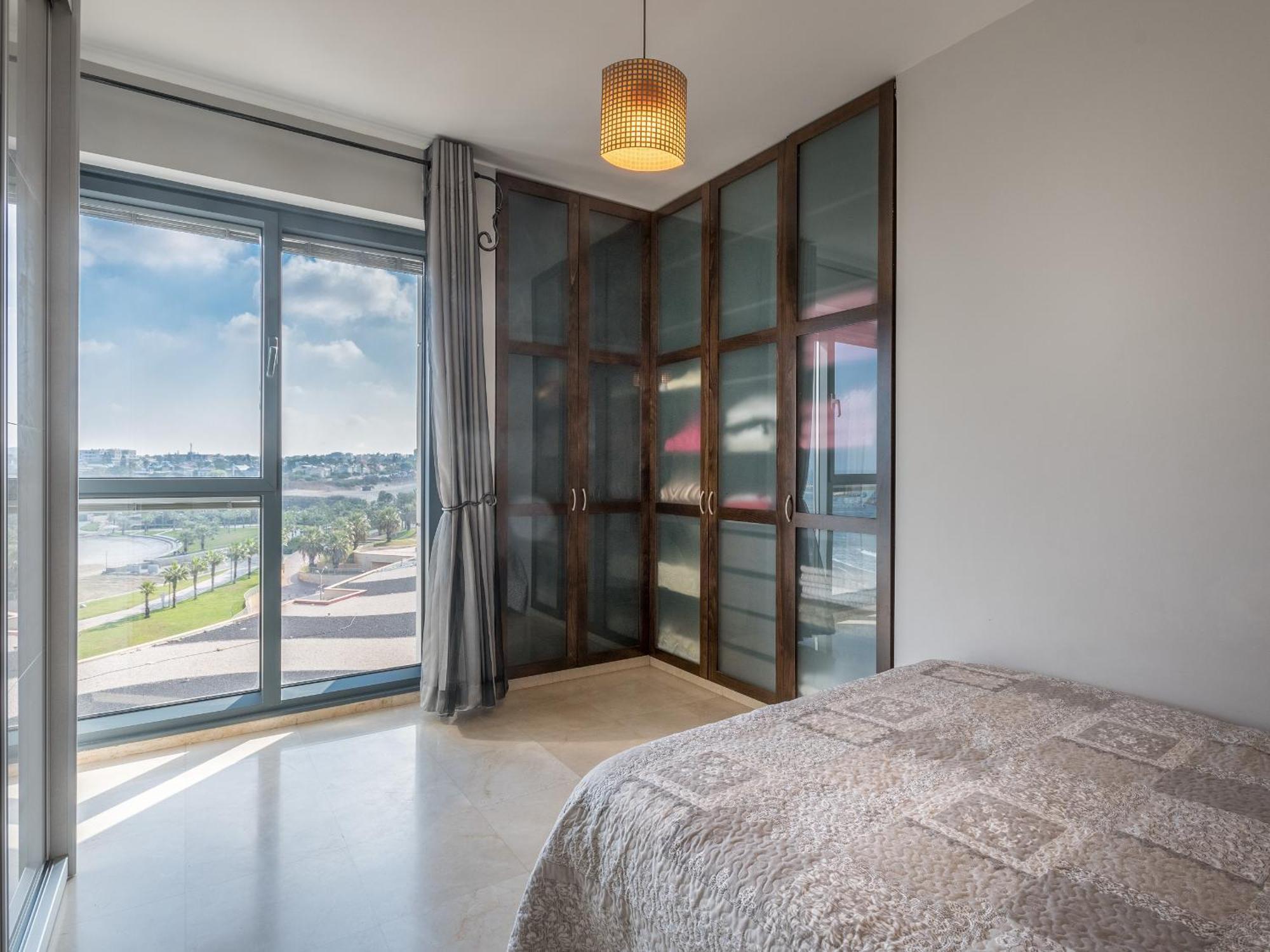 Front Of Beach Next Ritz Hotel - 3 Bedroom& 3 Bathroom Herzliya Phòng bức ảnh